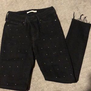 Levi’s 711 Skinny Jeans